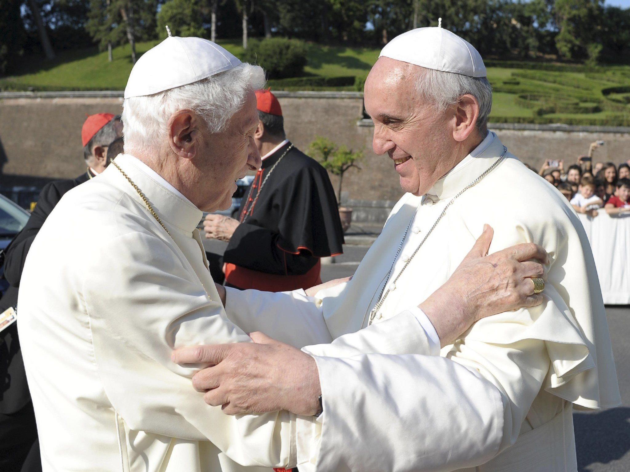 "Papst-Finale" am Sonntag: Online-Kampagne unter dem Schlagwort #pauseforpeace.