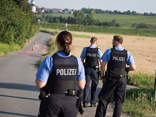 Großfahndung nach unbekanntem Täter Großfahndung nach unbekanntem Täter