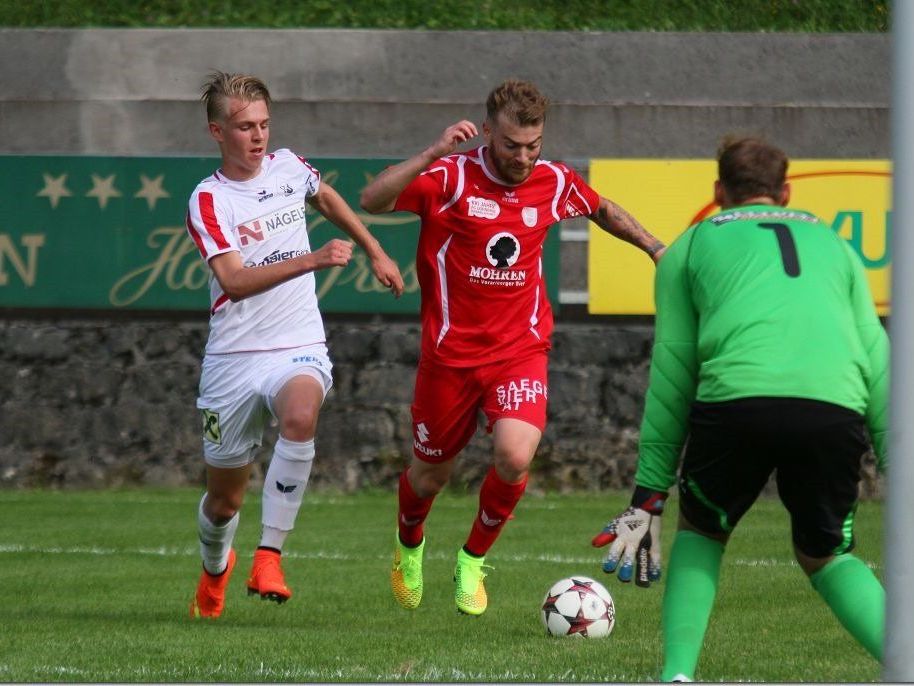 Philipp Hörmann ist einer von sechs ehemaligen Altach-Akteuren in der Dornbirner Mannschaft. Philipp Hörmann ist einer von sechs ehemaligen Altach-Akteuren in der Dornbirner Mannschaft.
