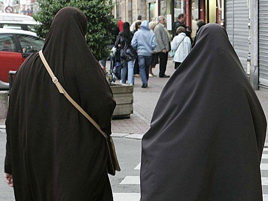 Soll es eine Volksabstimmung zu einem Burka-Verbot geben?