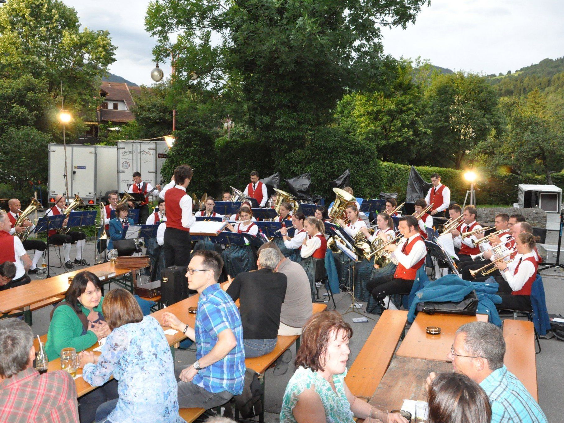 Nach dem WM-Viertelfinale füllten sich die Ränge beim Sommerrausch Open Air. Nach dem WM-Viertelfinale füllten sich die Ränge beim Sommerrausch Open Air.