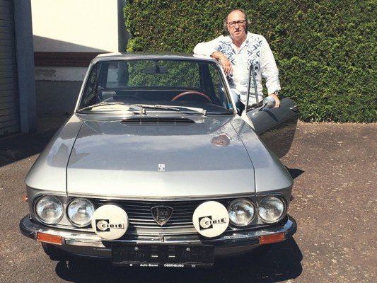 Kabarettist Priol: "Wertvolle 98 PS für hilfsbedürftige Kinder". Kabarettist Priol: "Wertvolle 98 PS für hilfsbedürftige Kinder".