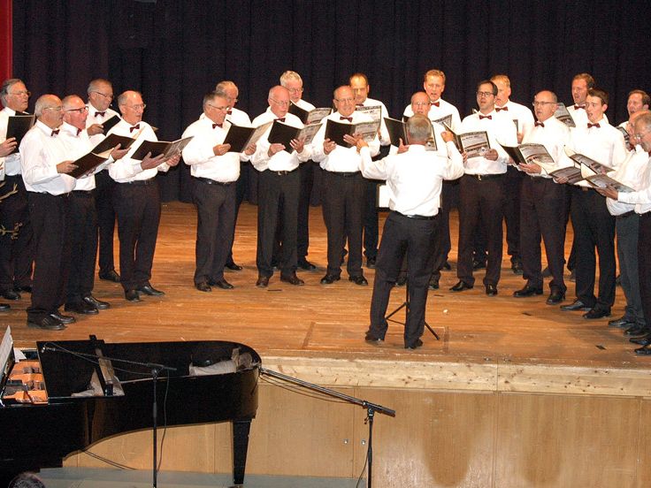 Festabend mit dem Männerchor Kleinwalsertal. Festabend mit dem Männerchor Kleinwalsertal.