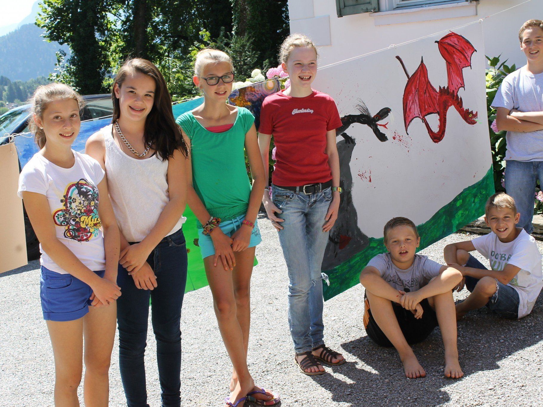 Kinderkunst im Park der Villa Falkenhorst Kinderkunst im Park der Villa Falkenhorst