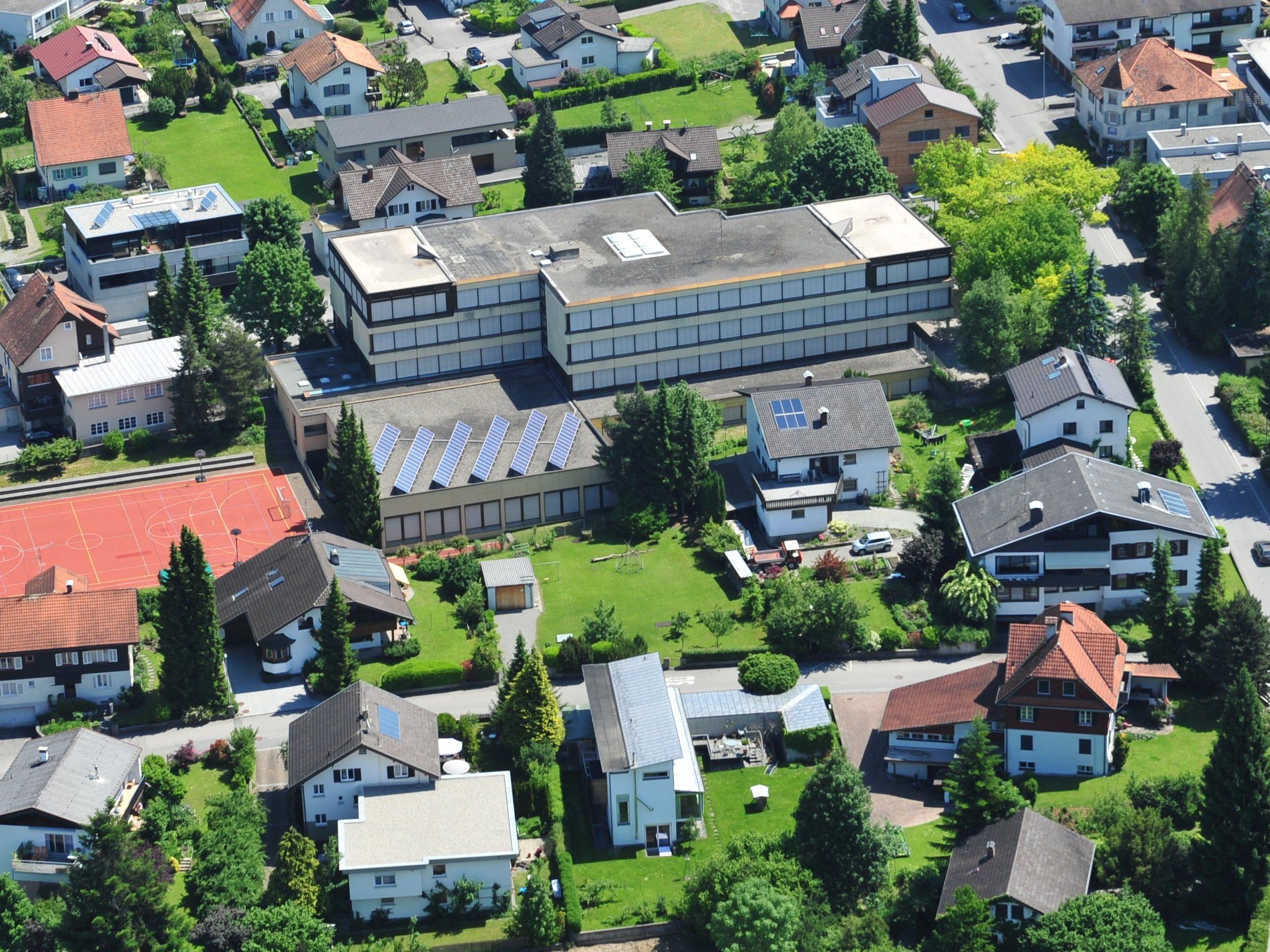 Die Musik-Mittelschule Bergmannstraße wird in den nächsten Wochen an das Nahwärmenetz angeschlossen.