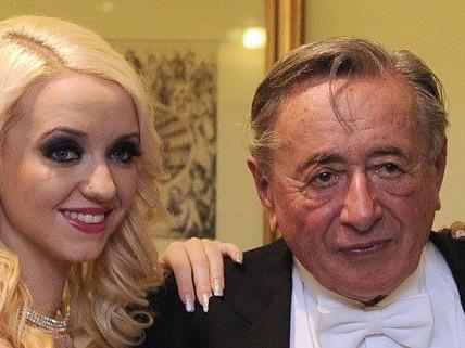 "Mörtel" und "Spatzi" beim Wiener Opernball. "Mörtel" und "Spatzi" beim Wiener Opernball.