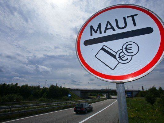 Rinderspacher: "CSU führt mit der Ausländermaut den Wegezoll wieder ein." Rinderspacher: "CSU führt mit der Ausländermaut den Wegezoll wieder ein."