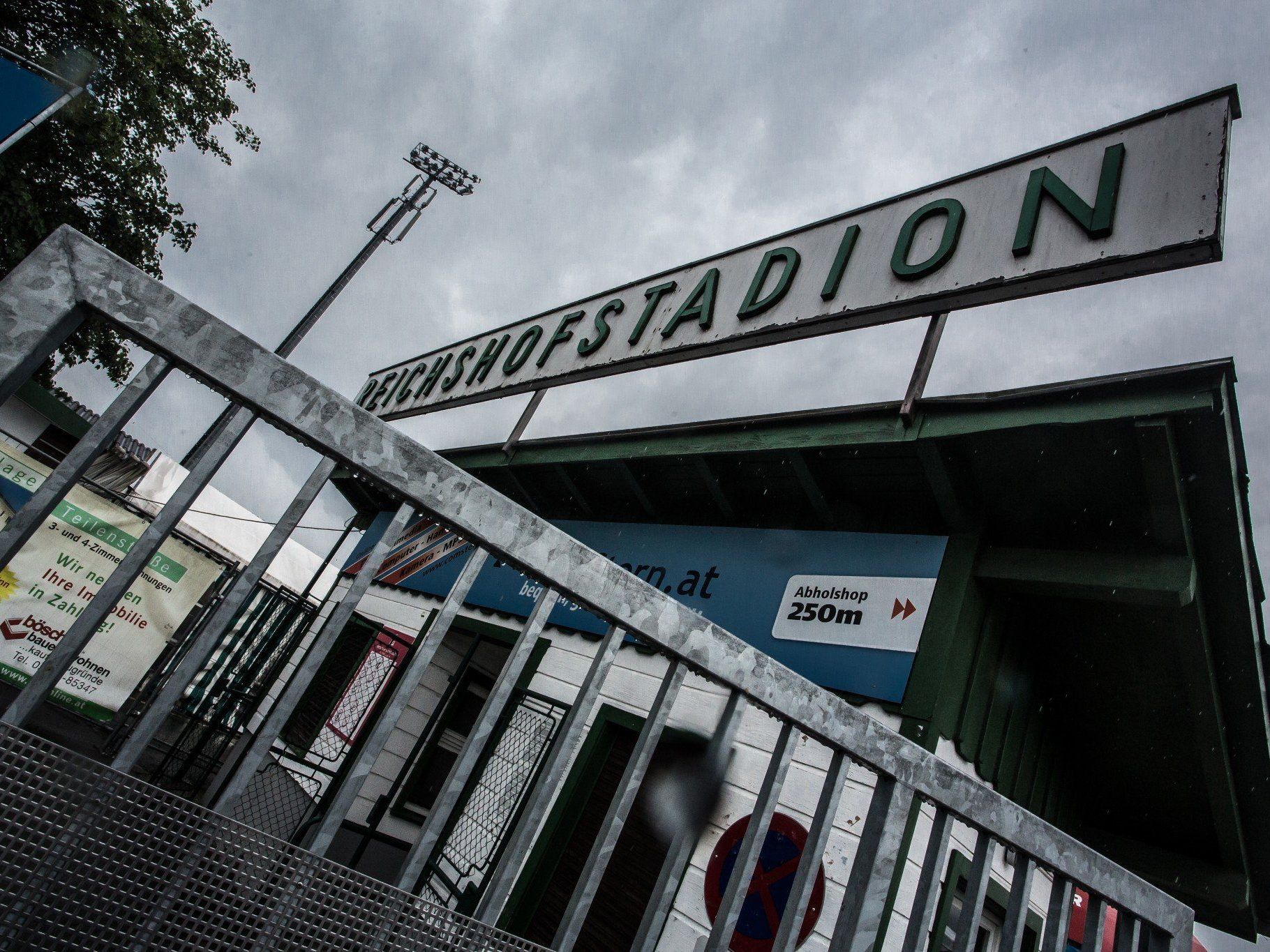 100 Jahre SC Austria Lustenau: Nach dem Spiel der Austria gegen 1860 München kam es zu Ausschreitungen. 100 Jahre SC Austria Lustenau: Nach dem Spiel der Austria gegen 1860 München kam es zu Ausschreitungen.