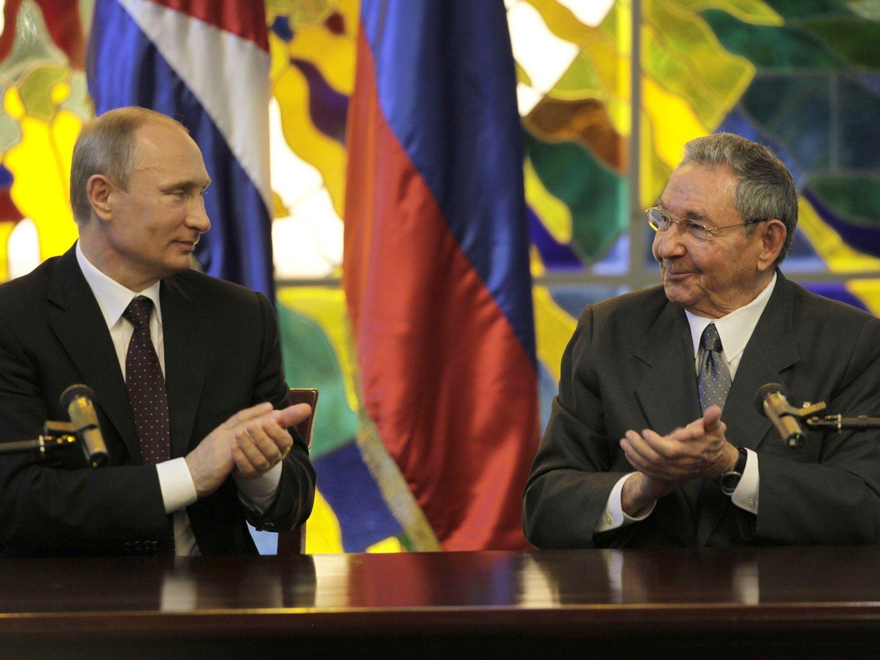 Russland und Kuba nähern sich einander wieder an.