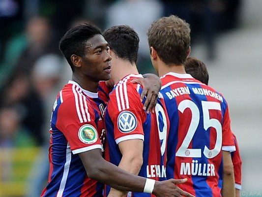 Titelverteidiger Bayern von allen gejagt Titelverteidiger Bayern von allen gejagt