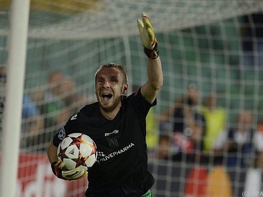 Verteidiger Cosmin Moti als Penalty-Killer Verteidiger Cosmin Moti als Penalty-Killer