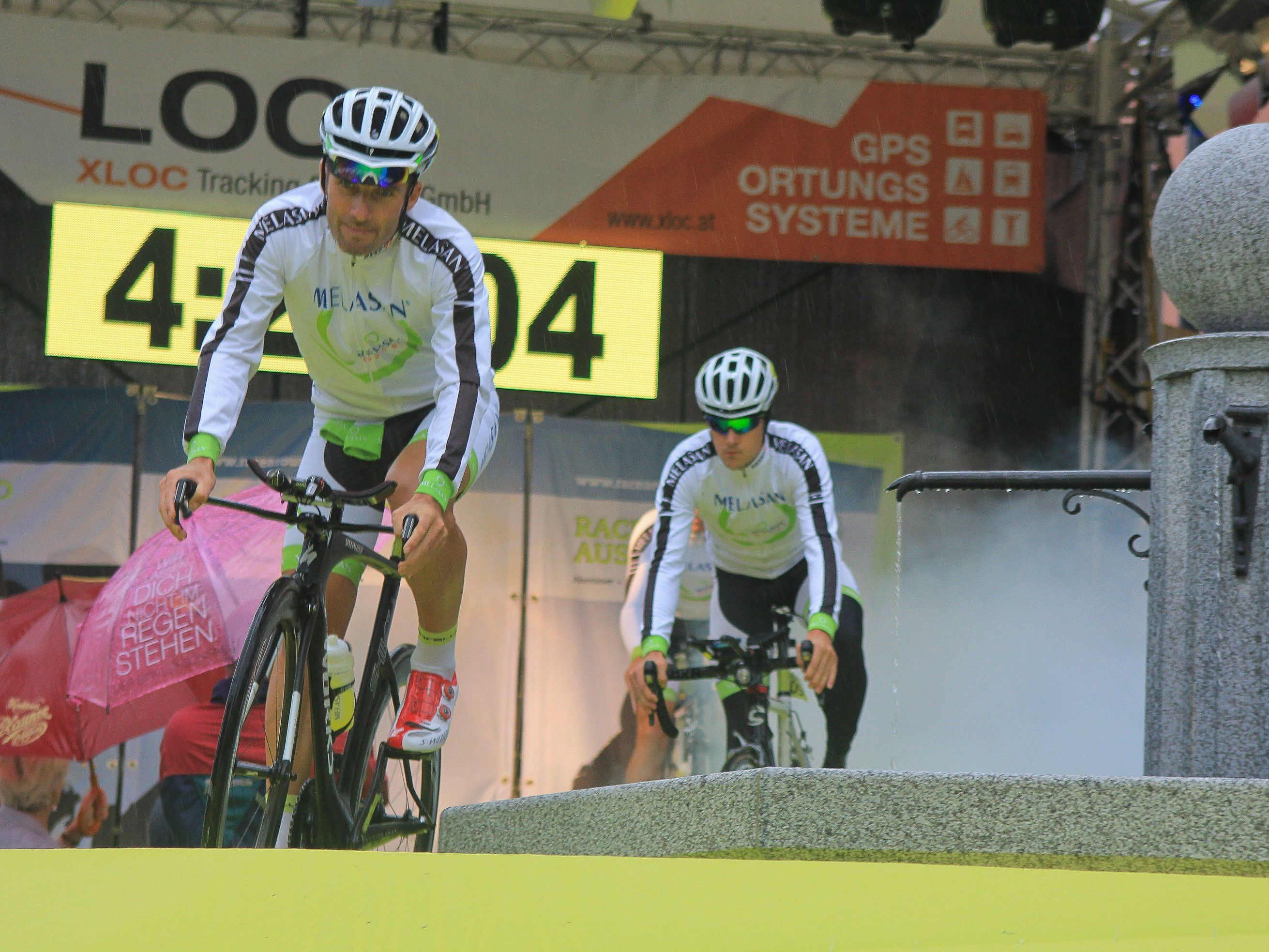 Den Bikern steht ein wahrer Knochjob bevor. Den Bikern steht ein wahrer Knochjob bevor.