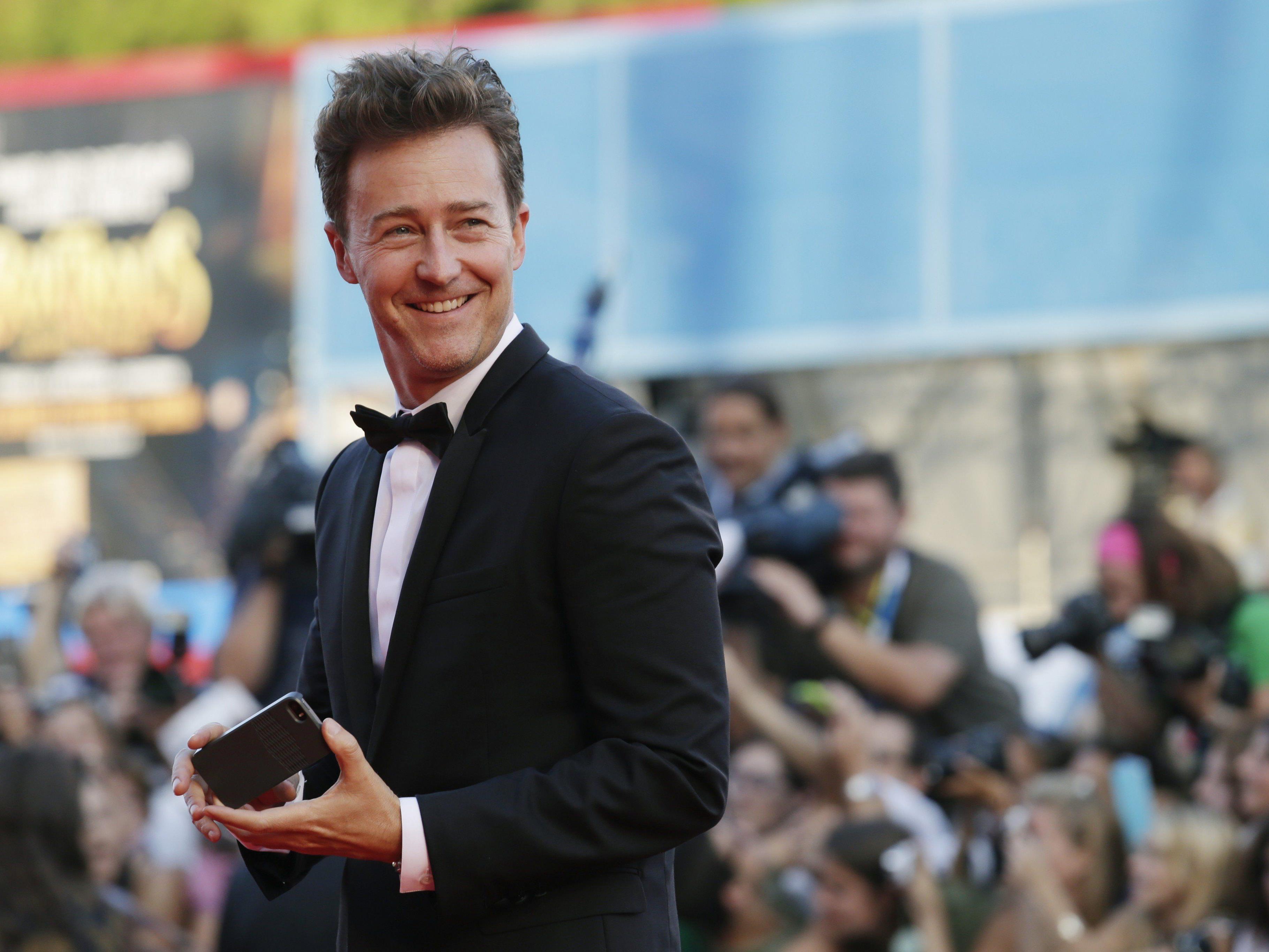 Hollywood-Stars wie Edward Norton kamen zur Eröffnung der Filmfestspiele Venedig. Hollywood-Stars wie Edward Norton kamen zur Eröffnung der Filmfestspiele Venedig.