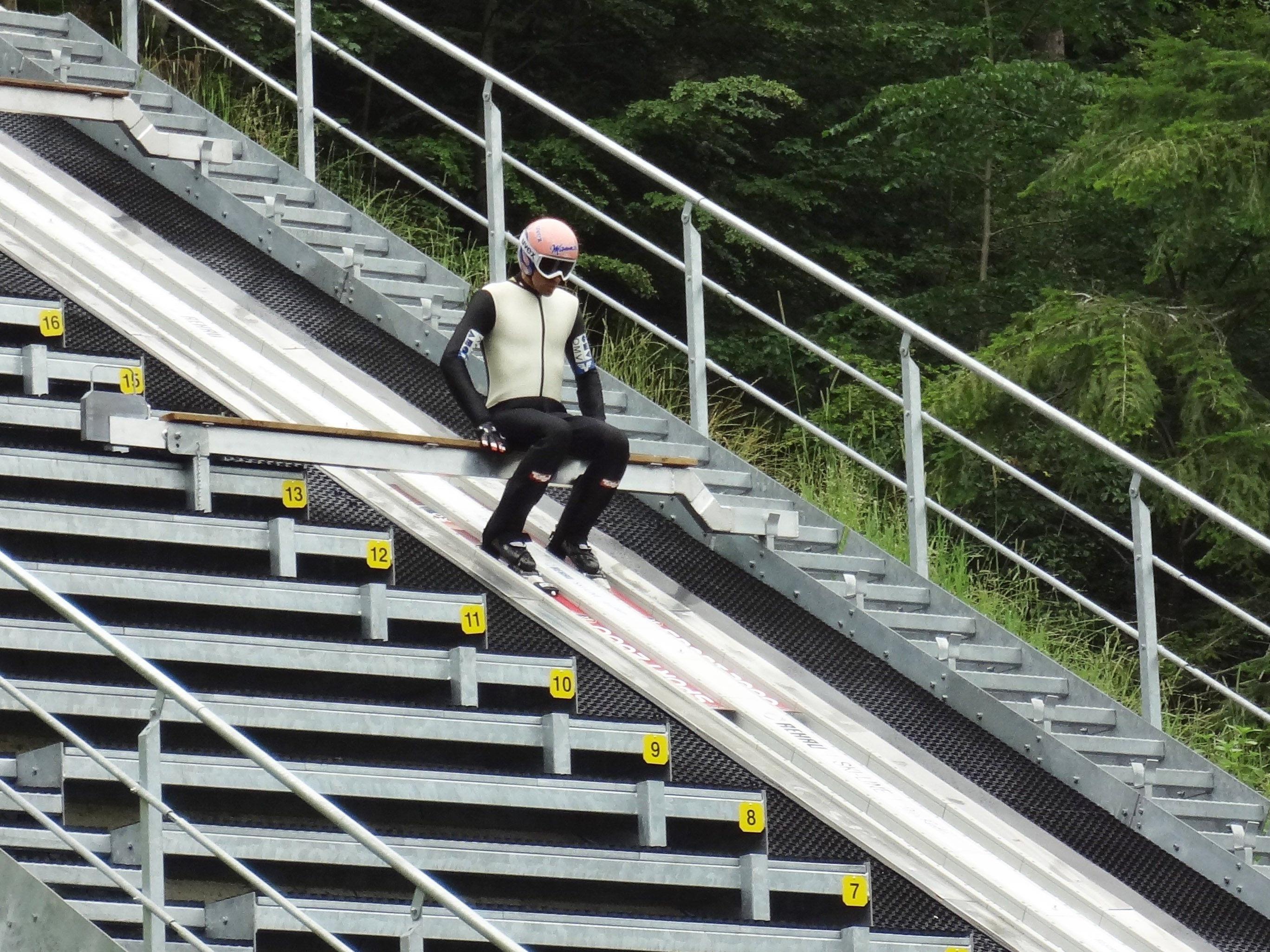 Skisprung-Ass Andreas Kofler trainiert im Montafon.