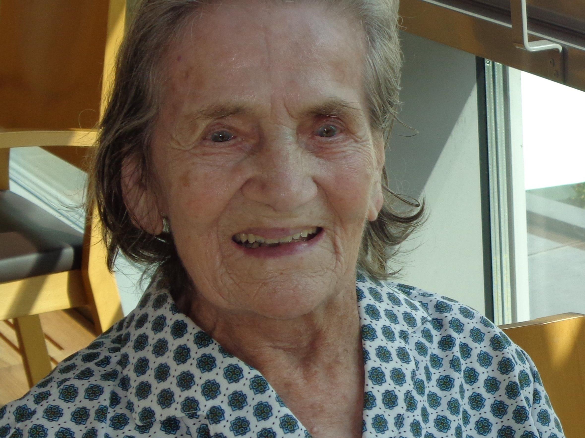 Mitbürgerin von Thüringen, Emilie Nesler, feierte ihren 99. Geburtstag. Körperlich gesund und gut betreut, empfing Sie die Gratulanten.