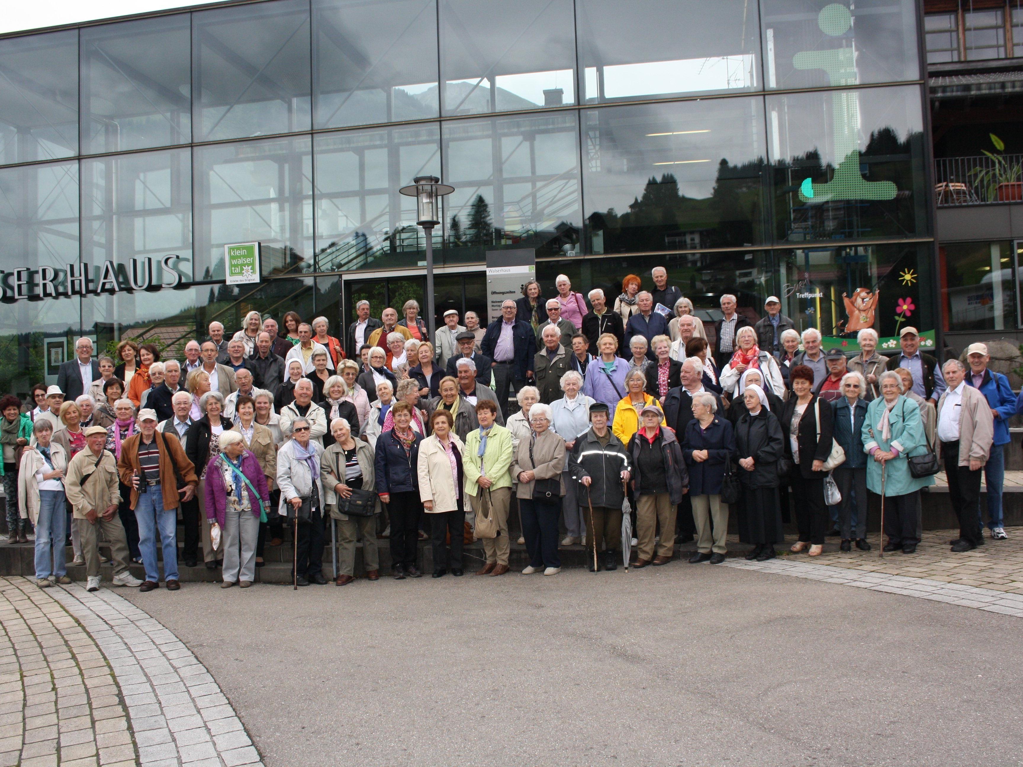 Die Gemeinde Lochau hat ihre Senioren heuer zu einem Ausflug ins Kleine Walsertal eingeladen.