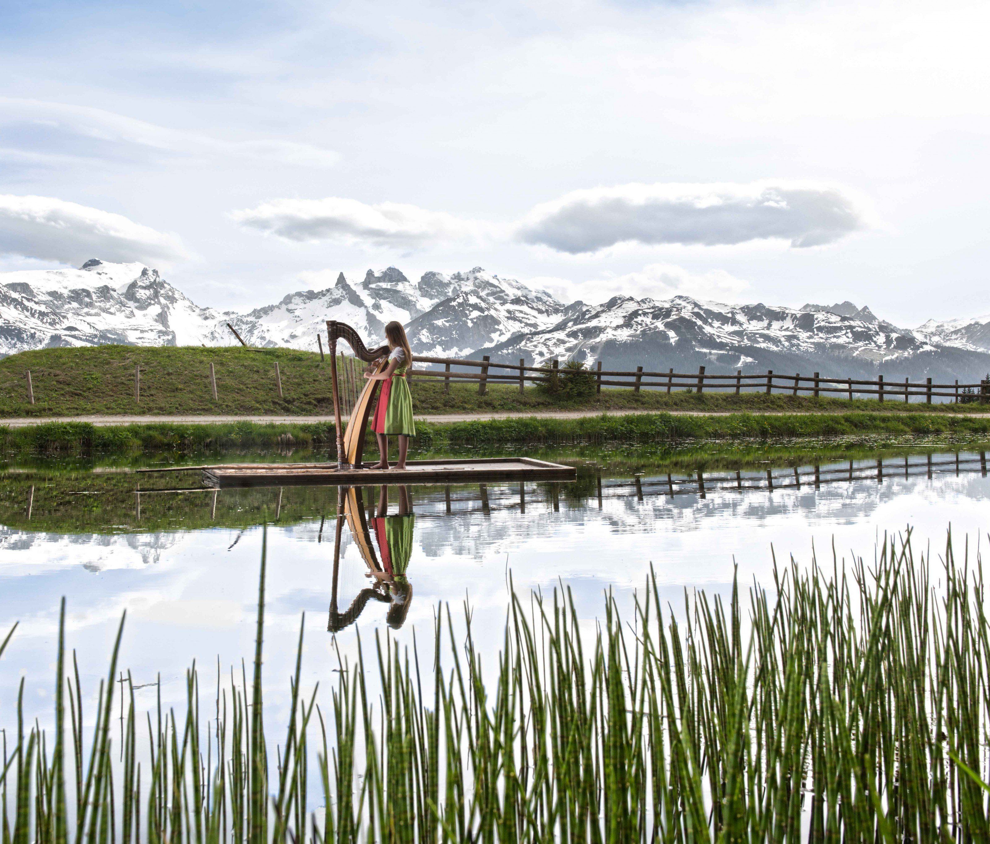 Die Montafoner Volksmusiktage (29. – 31. August 14) sind ganz dem gemütlichen Zusammensitzen gewidmet. Die Montafoner Volksmusiktage (29. – 31. August 14) sind ganz dem gemütlichen Zusammensitzen gewidmet.