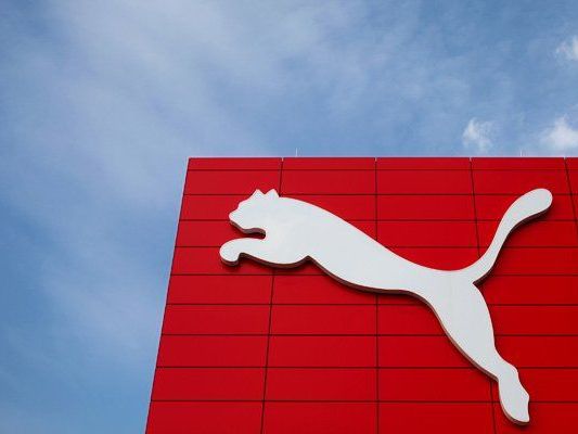 Die neue Marketing-Kampagne von Puma ging nach hinten los. Die neue Marketing-Kampagne von Puma ging nach hinten los.