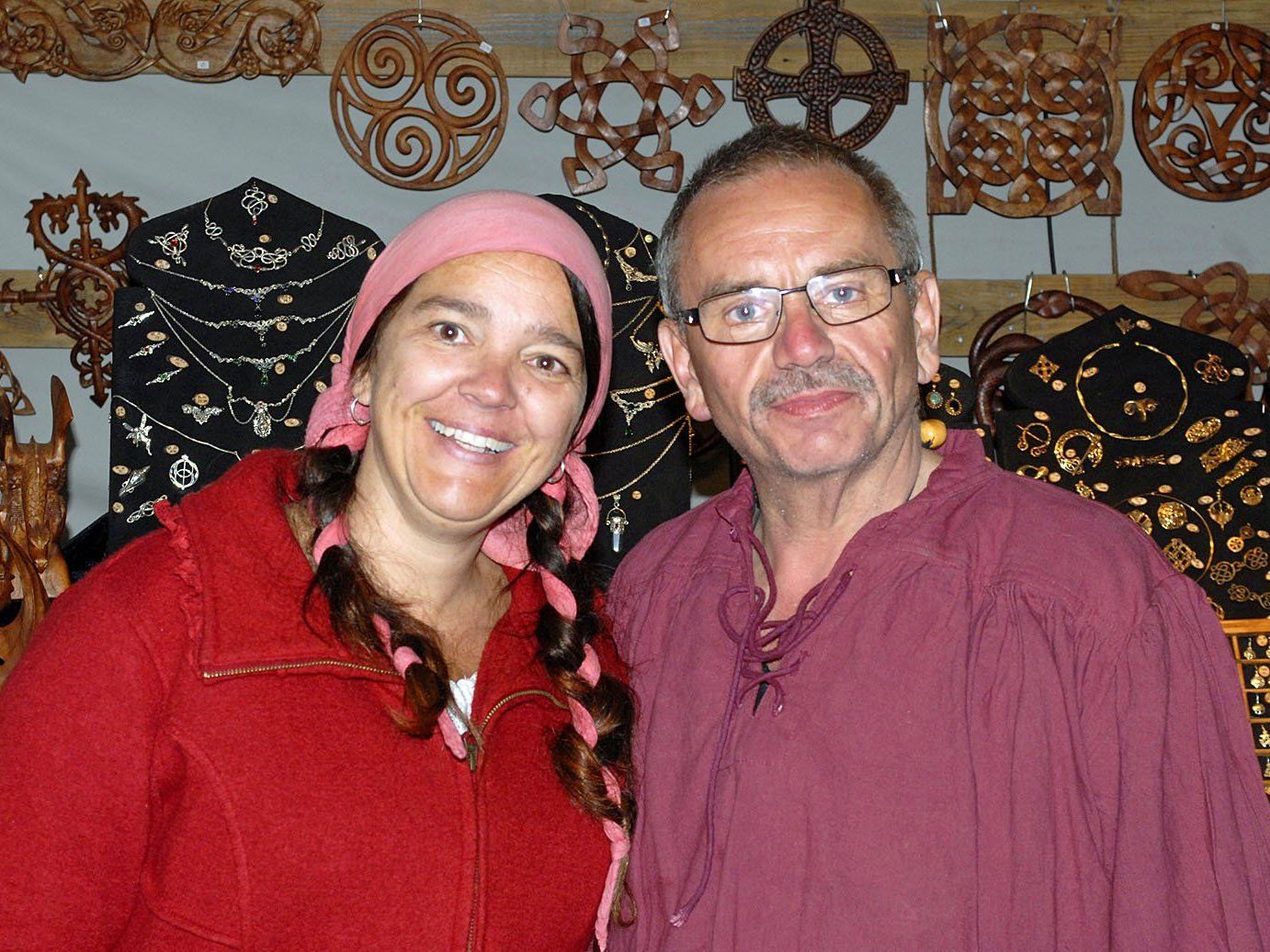 "Taranis" (Egon Rusch) gemeinsam mit seiner Show- und Lebenspartnerin "Zachin" (Andrea) in Schruns "Taranis" (Egon Rusch) gemeinsam mit seiner Show- und Lebenspartnerin "Zachin" (Andrea) in Schruns