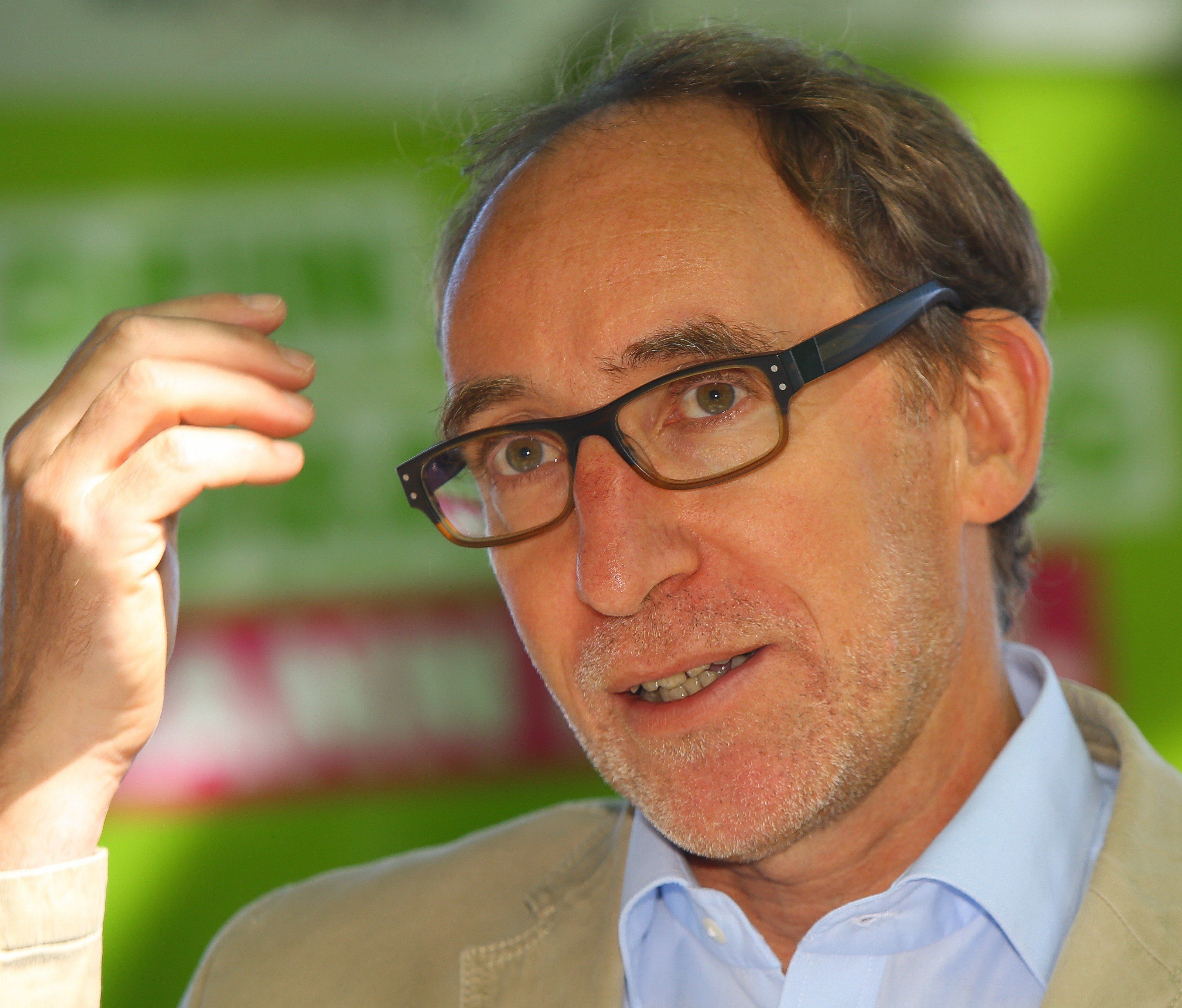 Kritik an mangelnder Transparenz der anderen Parteien. Kritik an mangelnder Transparenz der anderen Parteien.