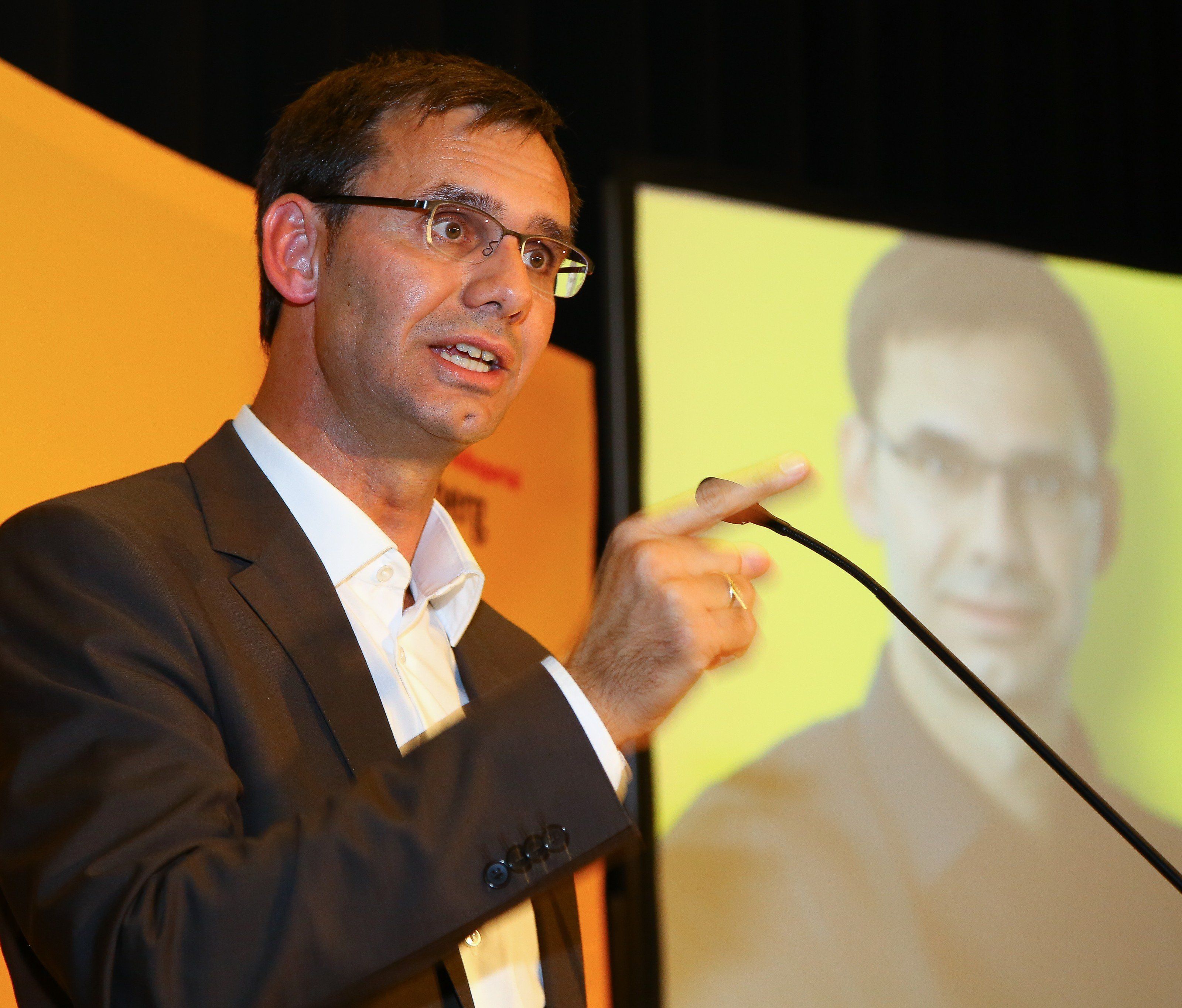 "Nicht alles schönfärben, aber auch nicht alles schwarzmalen": Wallner beim Wahlkampfauftakt. "Nicht alles schönfärben, aber auch nicht alles schwarzmalen": Wallner beim Wahlkampfauftakt.