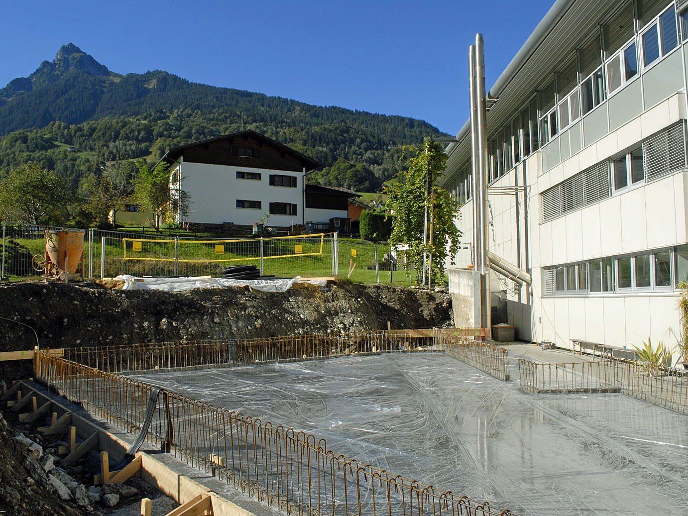 Die erste Bauetappe im Vorarlberger Schulsport-Zentrum Tschagguns dauert von September bis November 2014