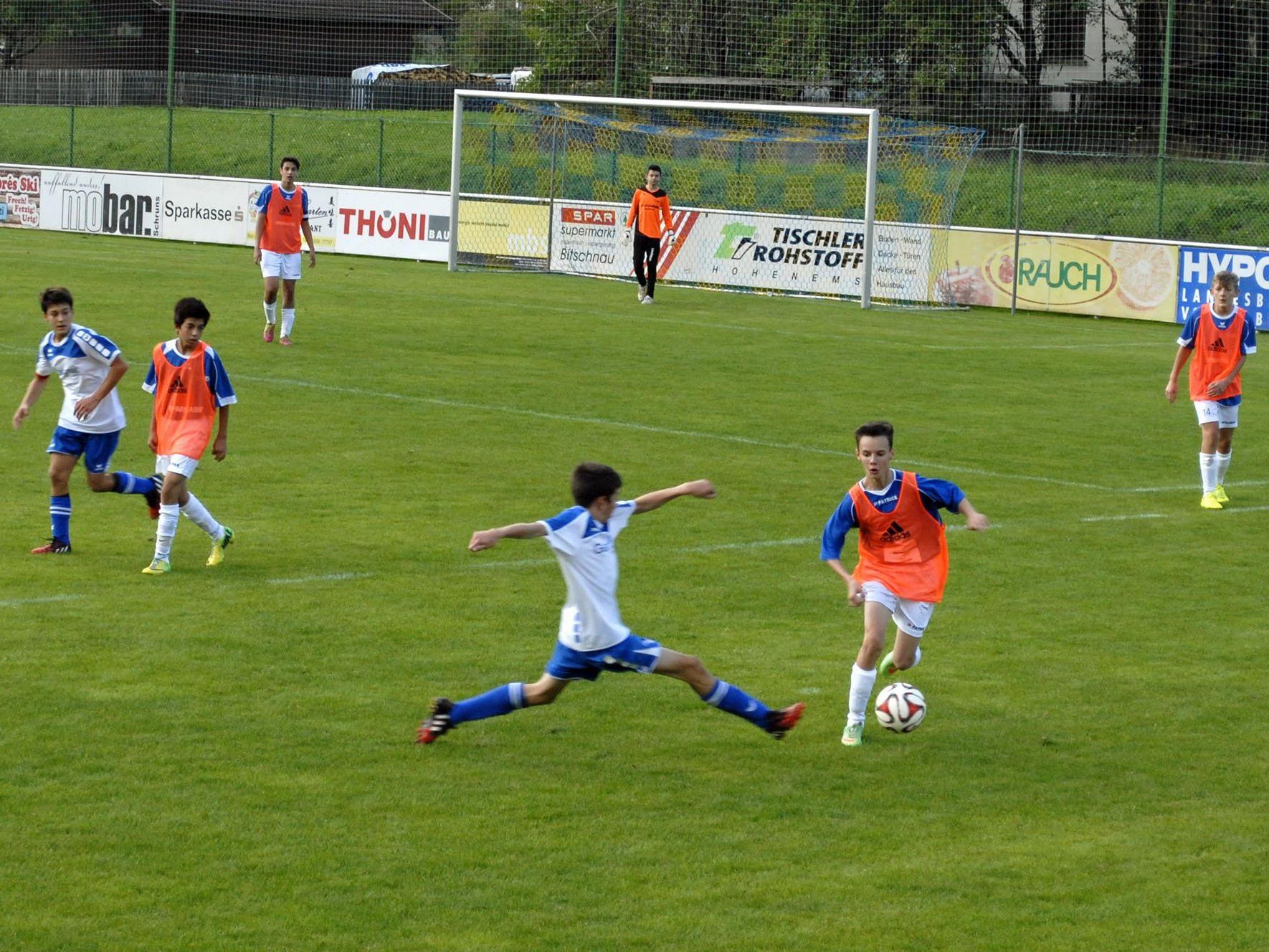 U16-Spiel Montafon - Feldkirch auf der Sportanlage Wagenweg im Aktivpark Montafon, Schruns