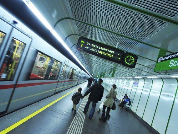 Ersatzverkehr für die Dauer der Sperre der U-Bahnlinie U4 am Wochenende.