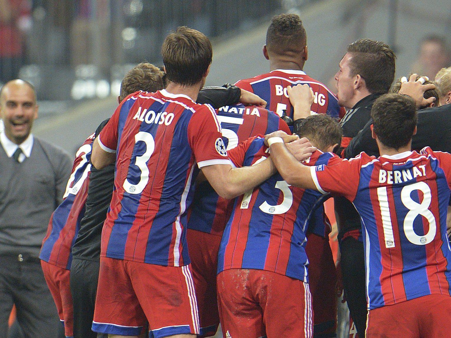Bayern bejubelt den Last-Minute-Treffer durch Jerome Boateng.