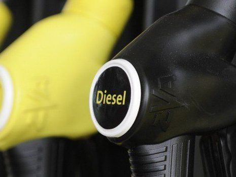Diesel aus Lkw im südlichen NÖ für Eigenbedarf abgezapft Diesel aus Lkw im südlichen NÖ für Eigenbedarf abgezapft