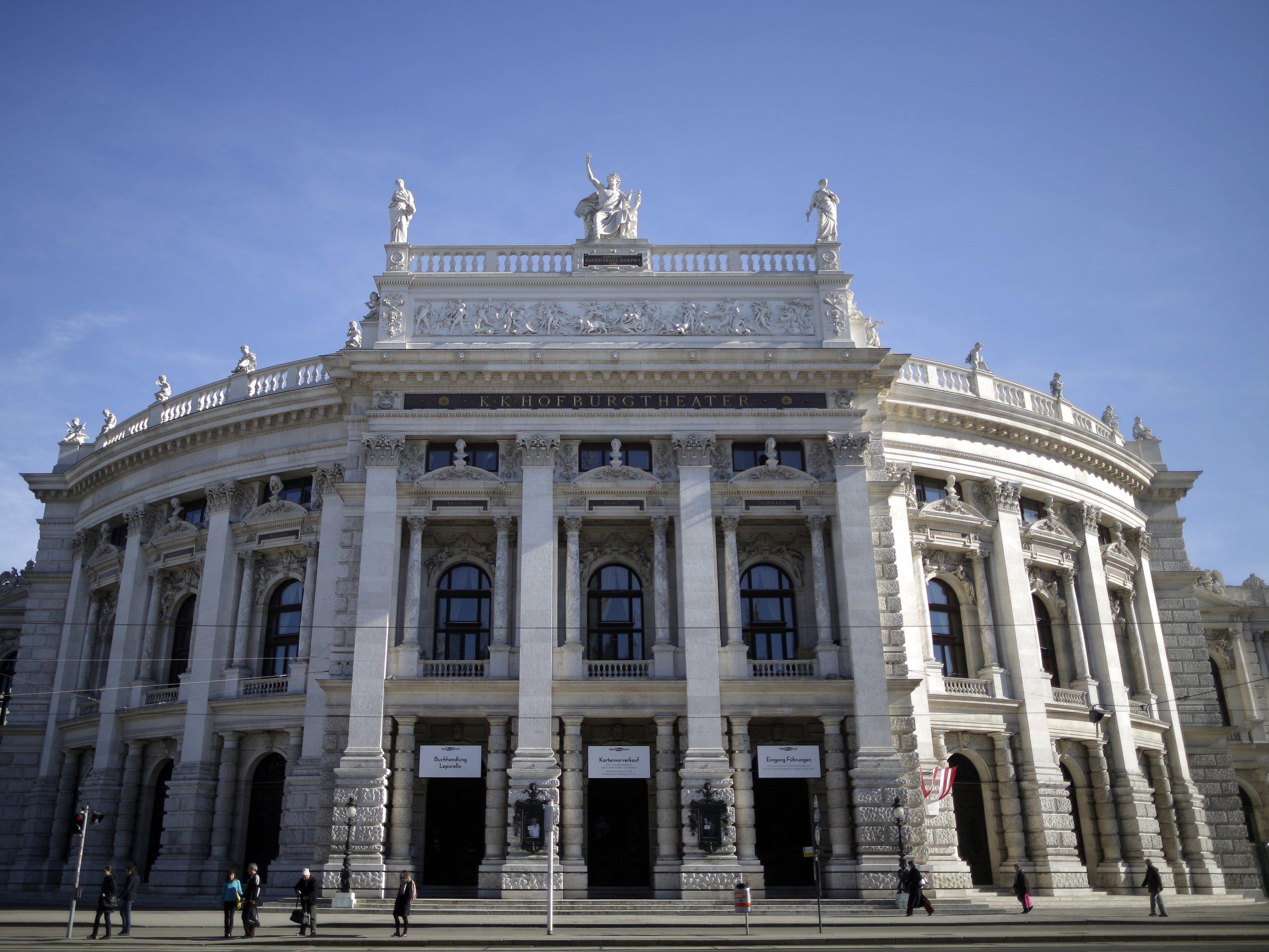 Die Suche nach einem neuen Direktor für das Wiener Burgtheater geht weiter. Die Suche nach einem neuen Direktor für das Wiener Burgtheater geht weiter.