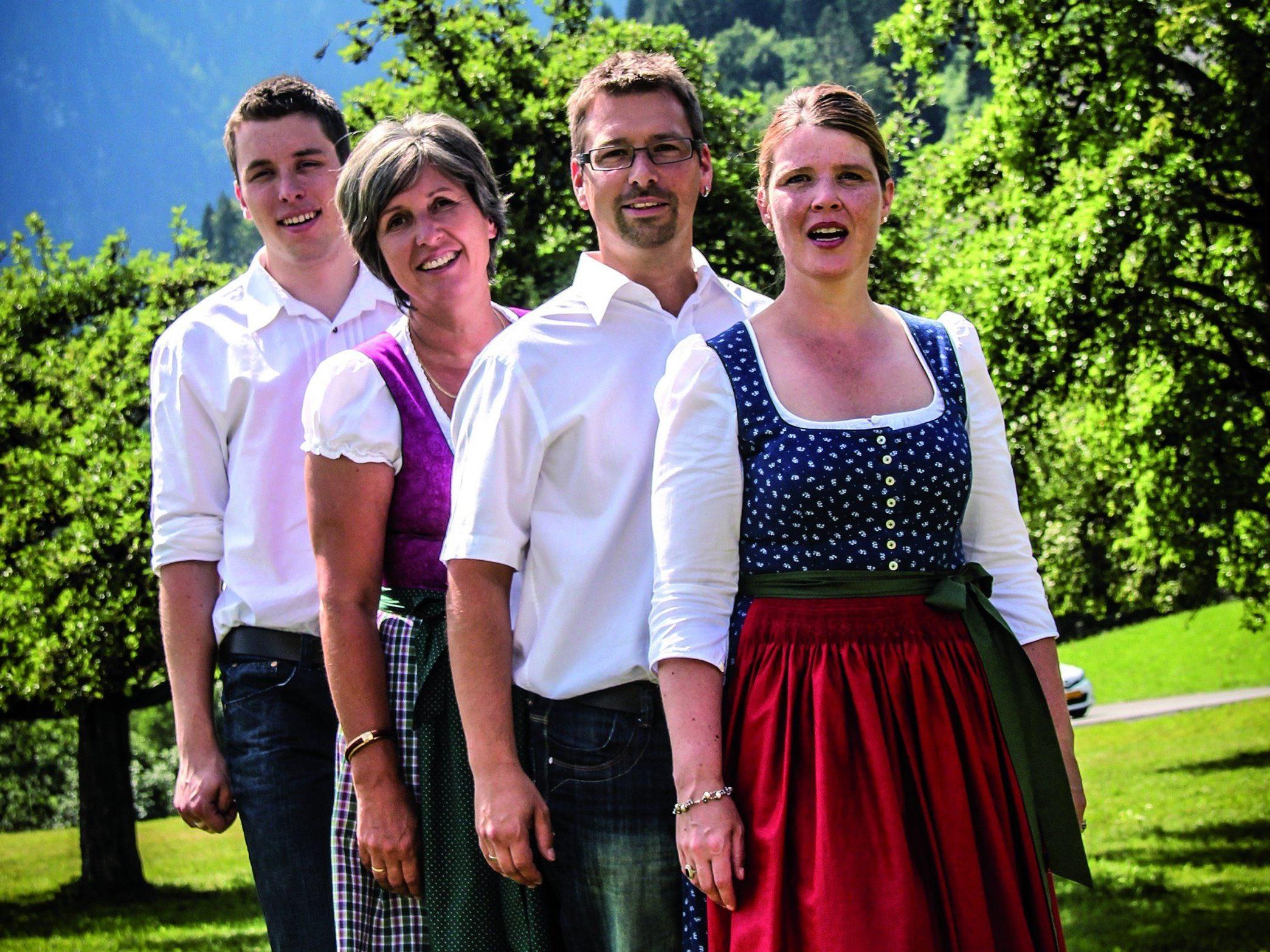 Stimmiger Herbstgenuss - die Chorgemeinschaft Cantemus gestaltet musikalische „Leckerbissen“.