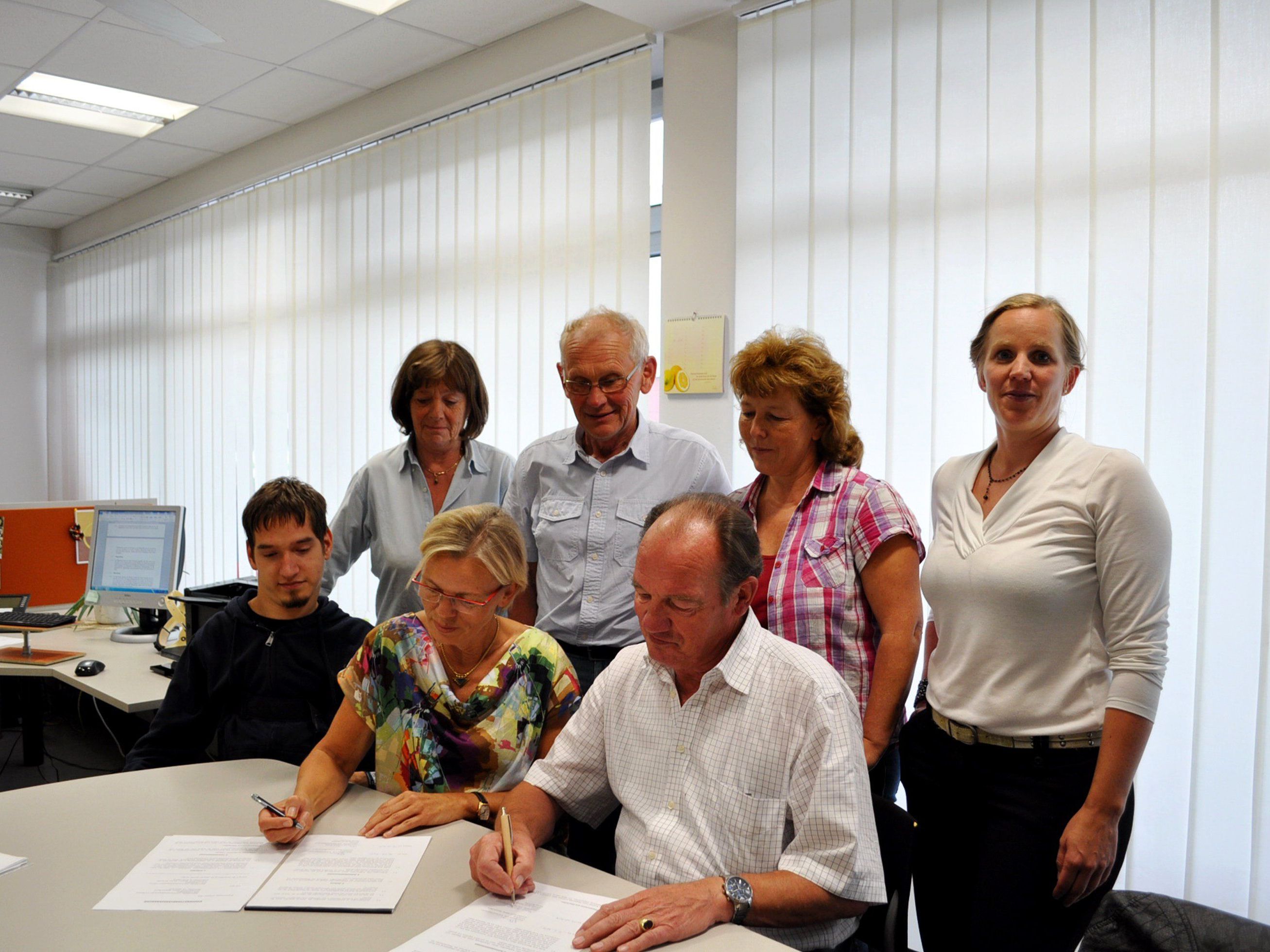 Die Verantwortlichen unterzeichneten den Kooperationsvertrag im Büro des GKPV Vorderland in Sulz. Die Verantwortlichen unterzeichneten den Kooperationsvertrag im Büro des GKPV Vorderland in Sulz.