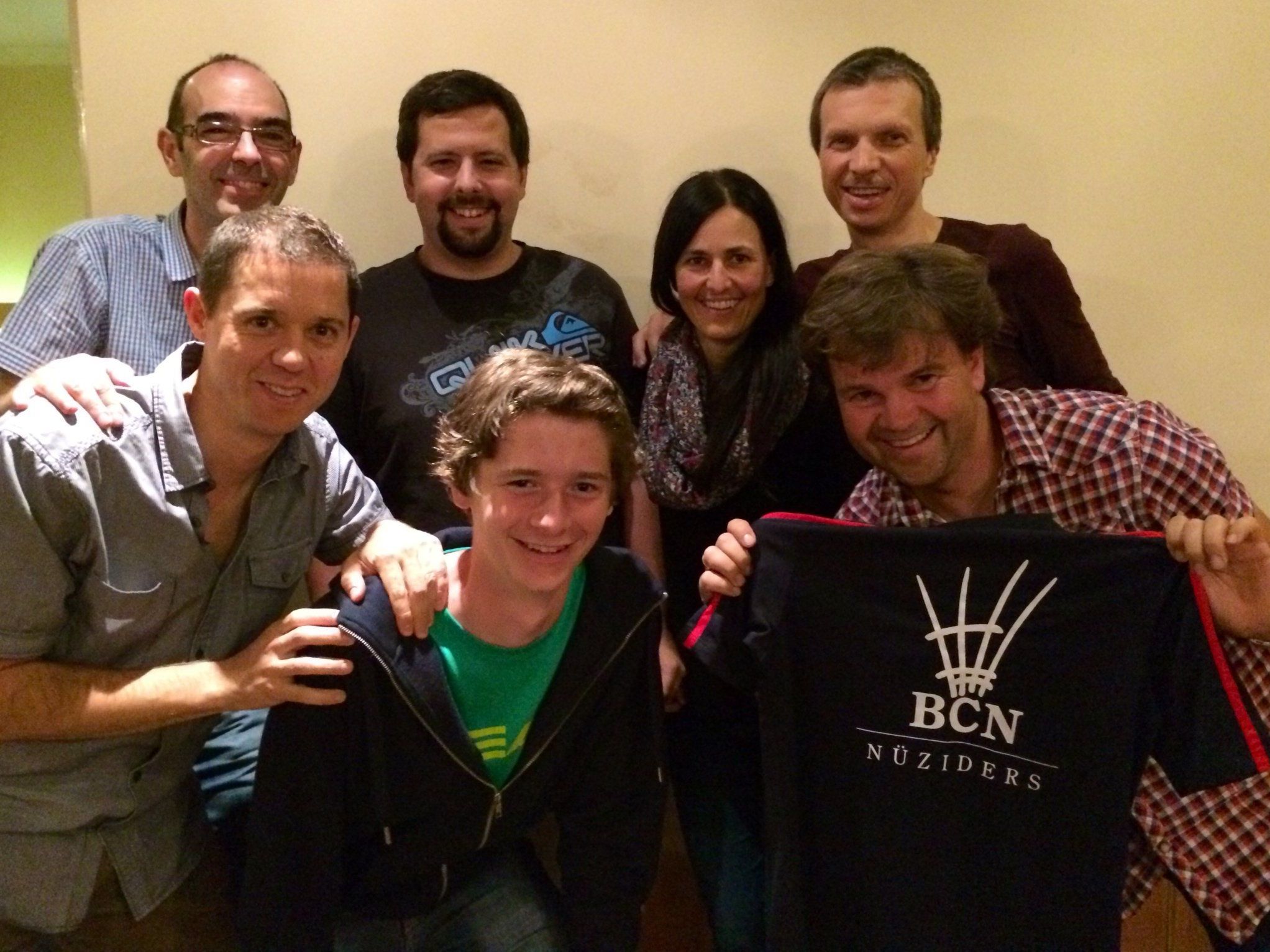 Der Vorstand des BCN präsentiert das neue Vereinsdress Der Vorstand des BCN präsentiert das neue Vereinsdress