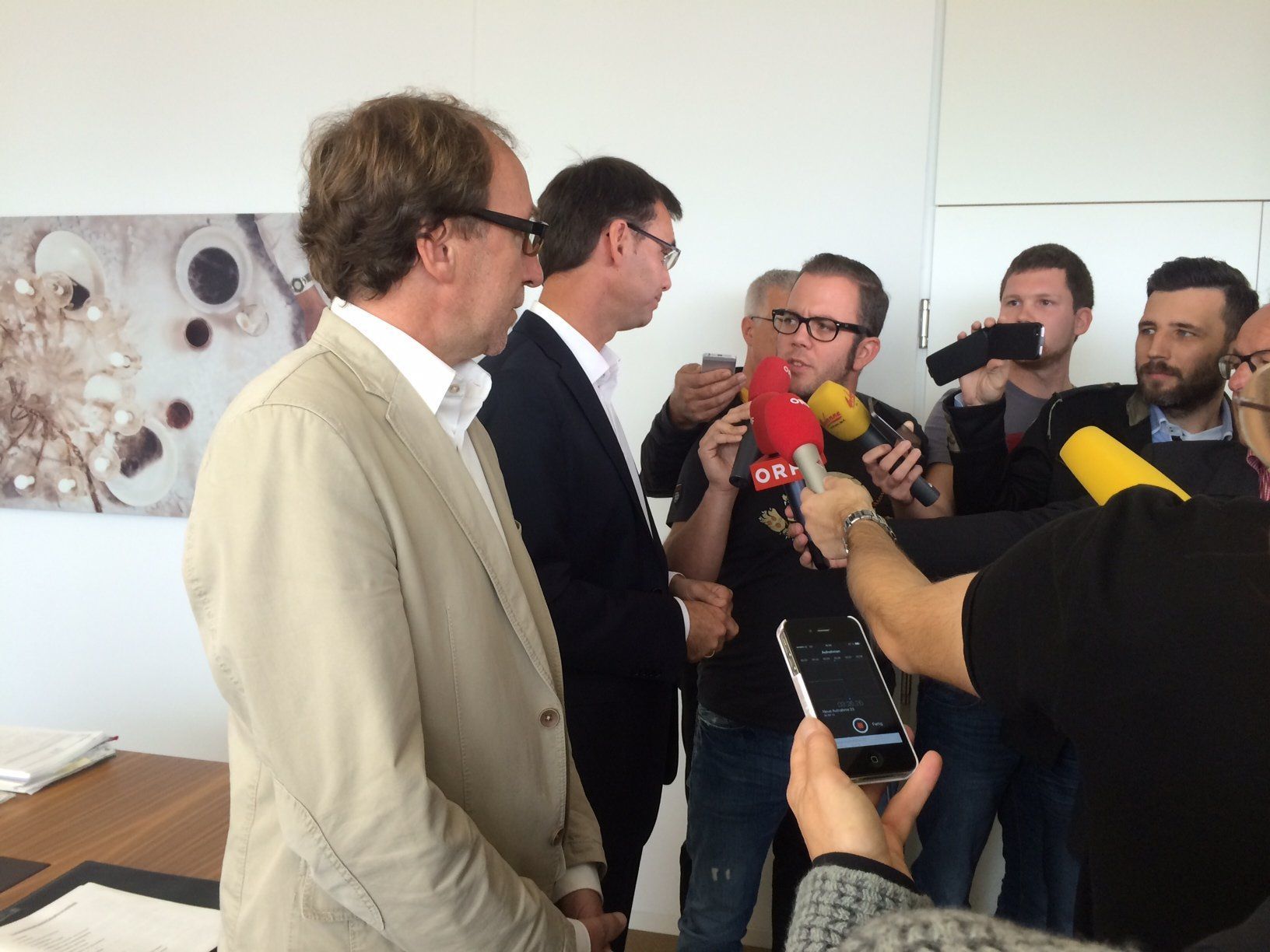 Keine Parallelverhandlungen mit FPÖ. Keine Parallelverhandlungen mit FPÖ.