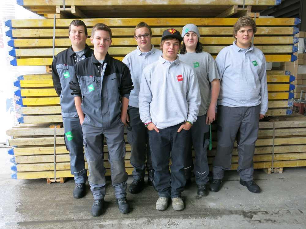 Im Herbst starteten sechs Maurerlehrlinge ihre Ausbildung, im Sommer eine Bürokauffrau und ein Baumaschinentechniker.