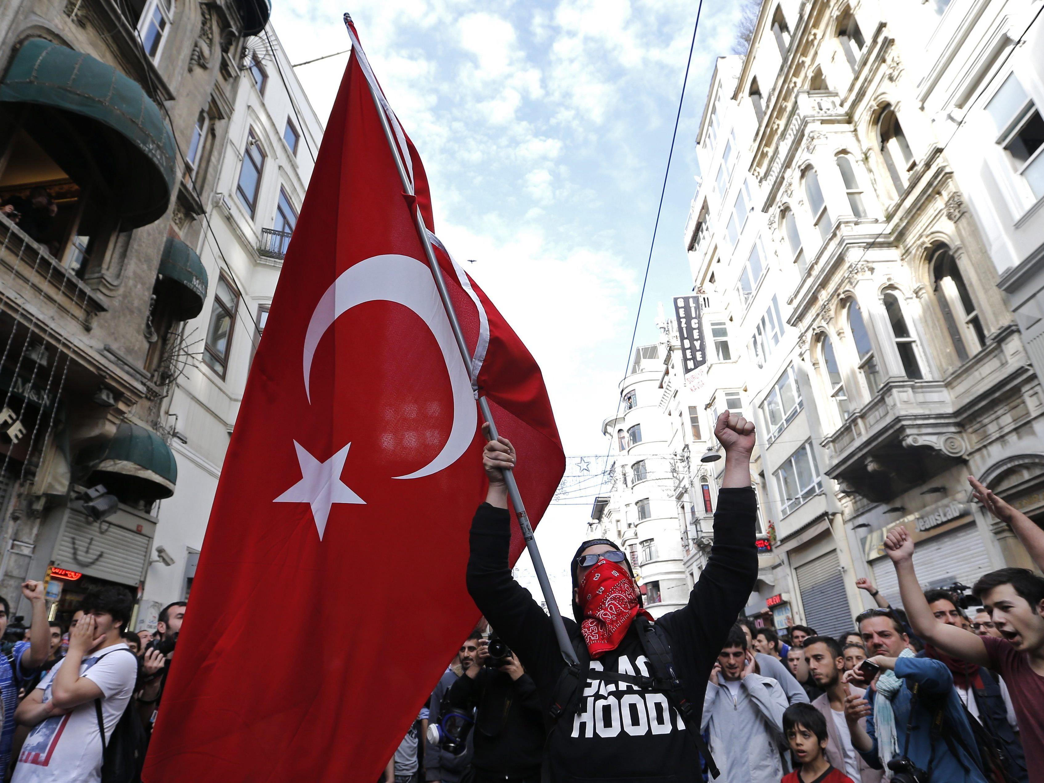 Demo anlässlich des ersten Jahrestages der Gezi-Park-Proteste in Istanbul am 31. Mai 2014