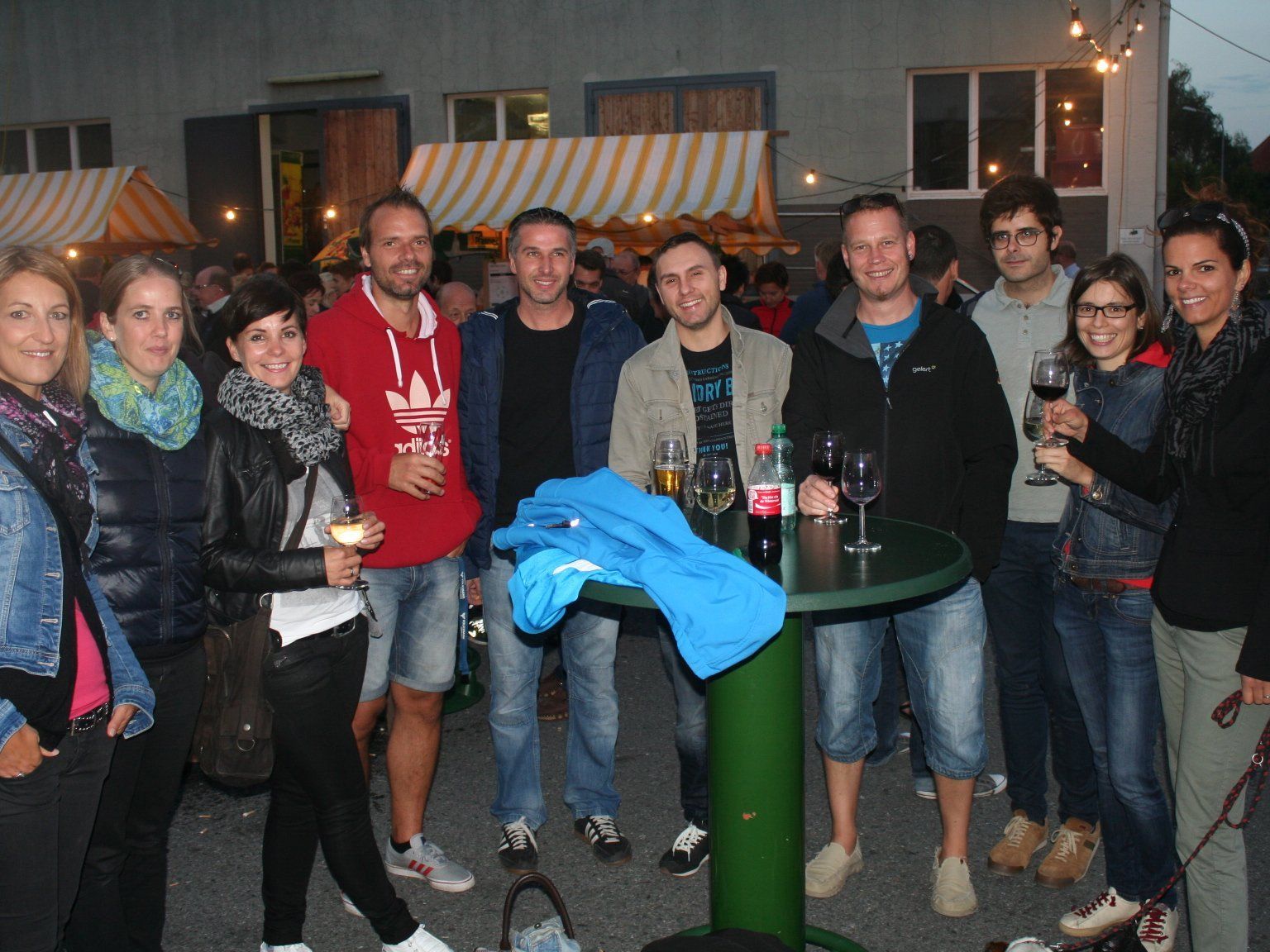 Tolle Stimmung beim 5. Weinfest des FC Intemann Lauterach Tolle Stimmung beim 5. Weinfest des FC Intemann Lauterach