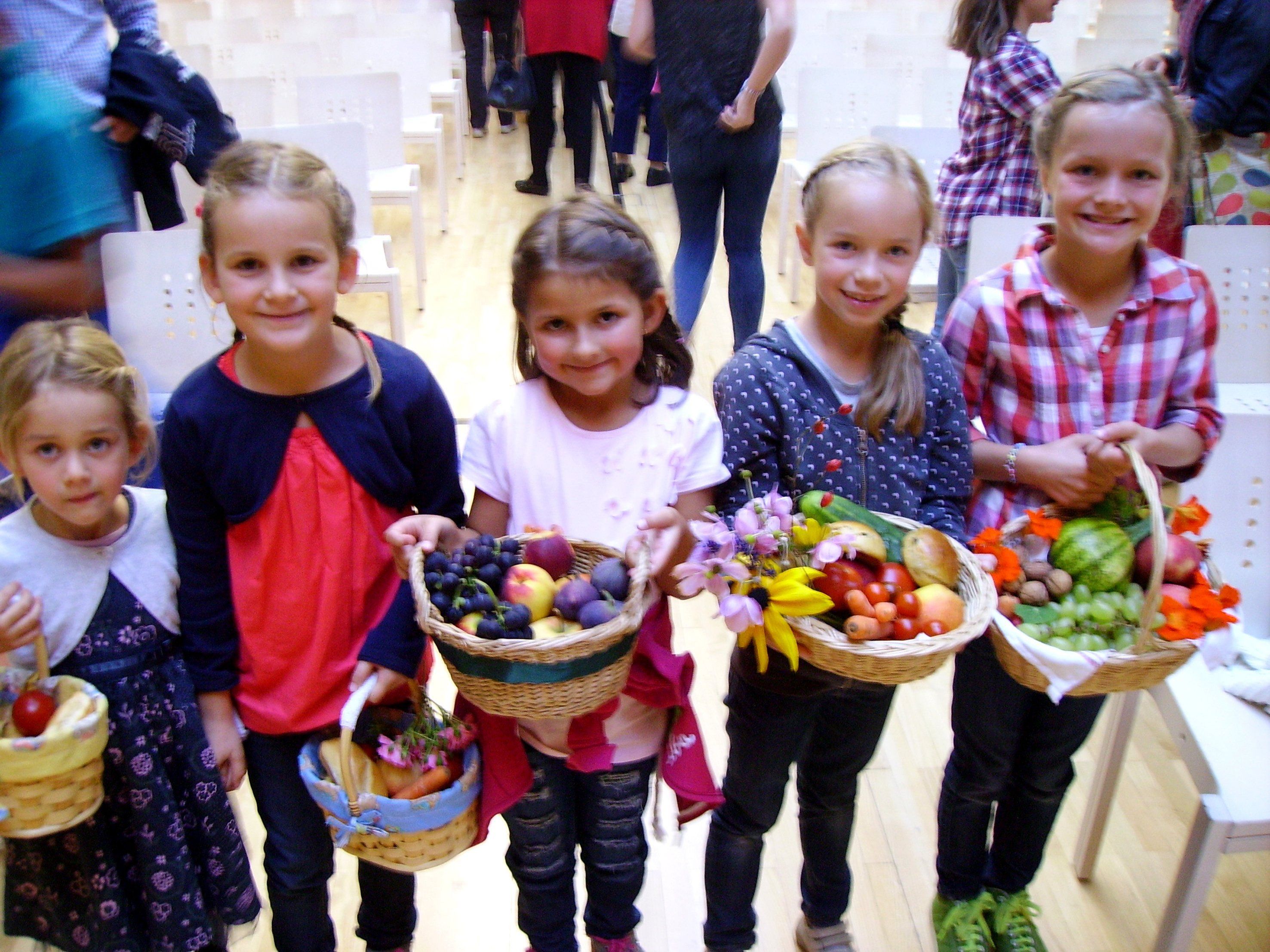 Auch die Jugend hatte ihren Spaß be Klauser Bauernmarkt. Auch die Jugend hatte ihren Spaß be Klauser Bauernmarkt.