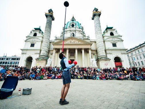 Das Buskers lädt wieder auf den Wiener Karlsplatz. Das Buskers lädt wieder auf den Wiener Karlsplatz.
