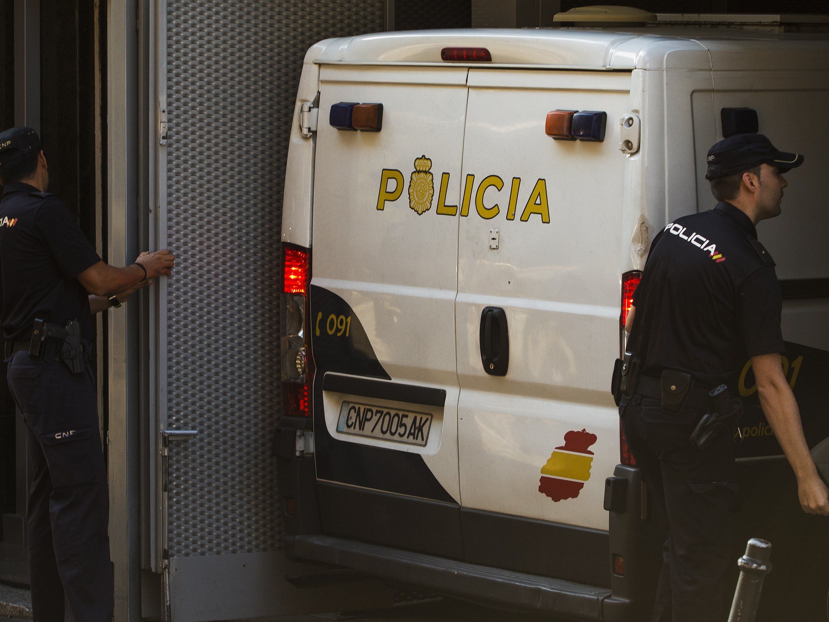 Bei einem Amoklauf im spanischen Lleida wurden fünf Menschen verletzt. Bei einem Amoklauf im spanischen Lleida wurden fünf Menschen verletzt.
