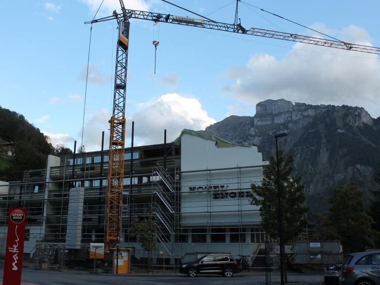 Eines der laufenden Großvorhaben betrifft das Mellauer Traditionshaus „Engel“, das umfassend modernisiert und erweitert wird. Eines der laufenden Großvorhaben betrifft das Mellauer Traditionshaus „Engel“, das umfassend modernisiert und erweitert wird.