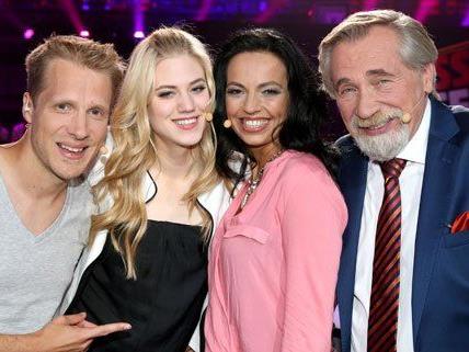 Das ist die Jury der vierten Staffel. Das ist die Jury der vierten Staffel.