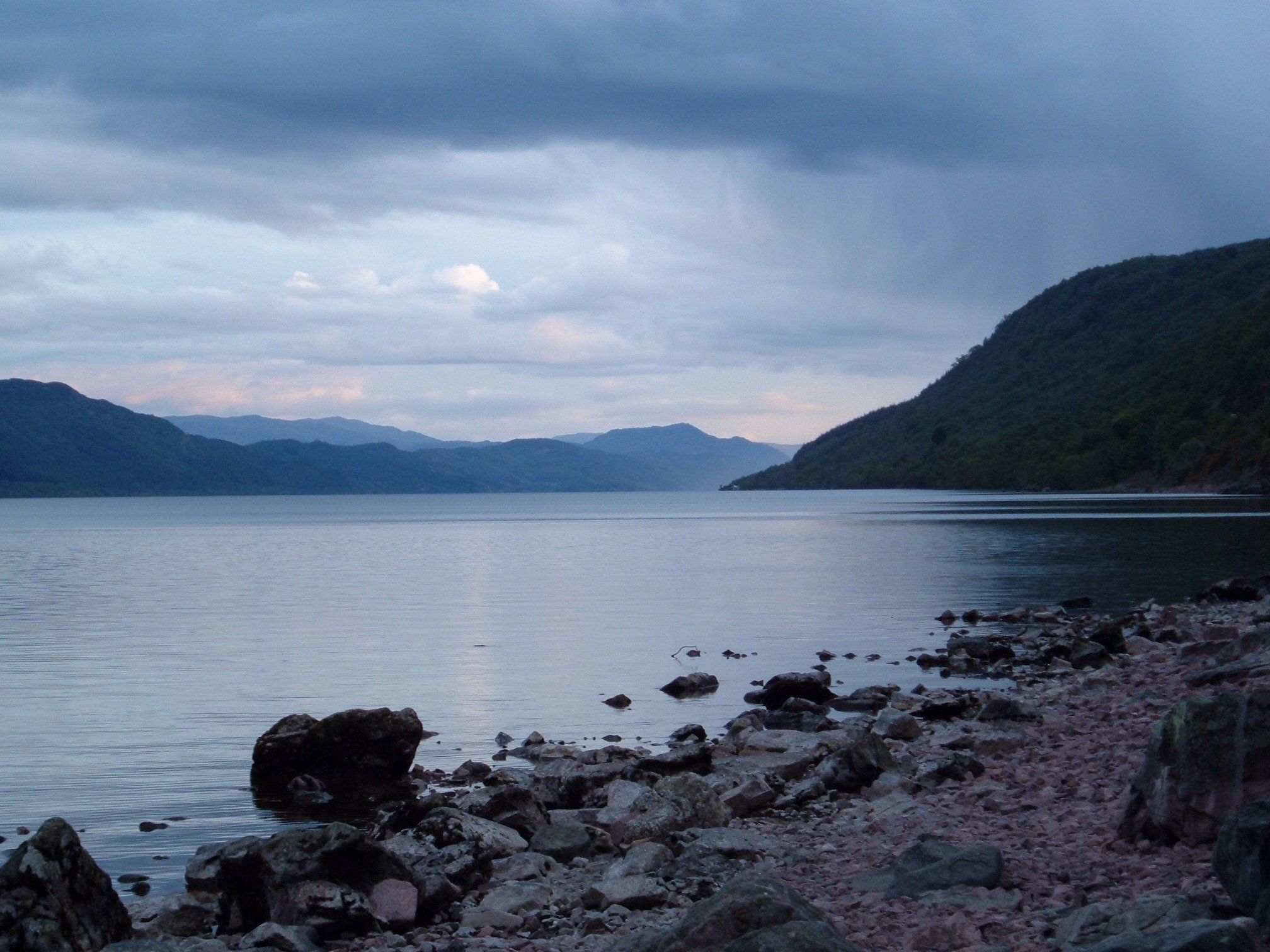 Seeungeheuer nicht mehr in Loch Ness? Angeblich soll Nessie nach England "ausgewandert" sein Seeungeheuer nicht mehr in Loch Ness? Angeblich soll Nessie nach England "ausgewandert" sein