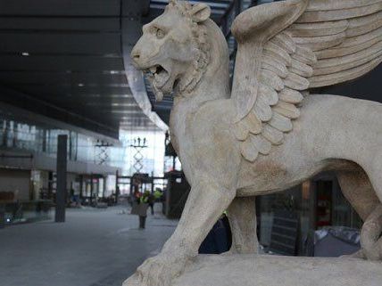 Der Markuslöwe ist wieder am Hauptbahnhof. Der Markuslöwe ist wieder am Hauptbahnhof.