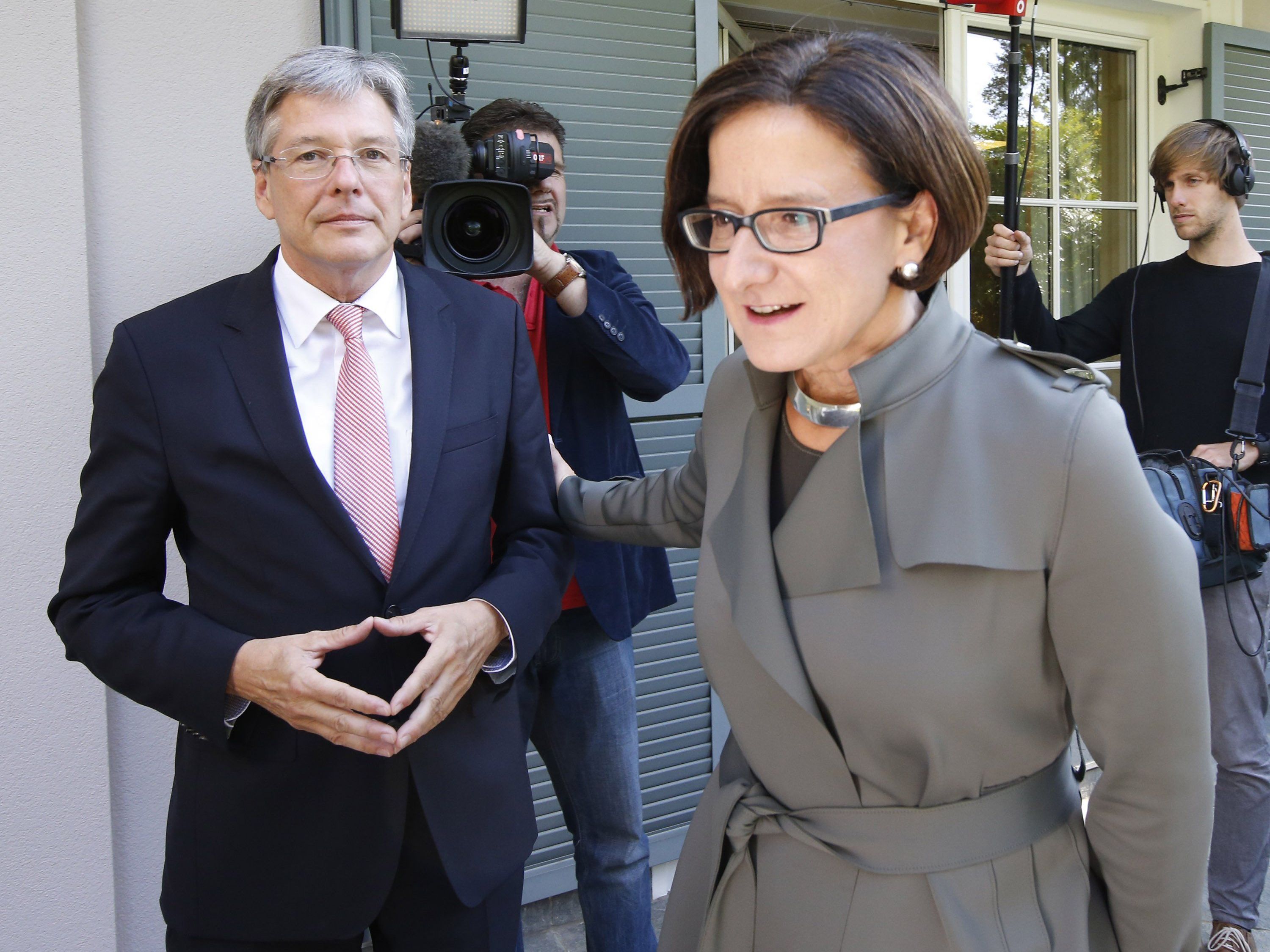 Asyl: Konferenz in Kärnten - Mikl-Leitner präsentierte Konzept für künftige Struktur der Grundversorgung Asyl: Konferenz in Kärnten - Mikl-Leitner präsentierte Konzept für künftige Struktur der Grundversorgung