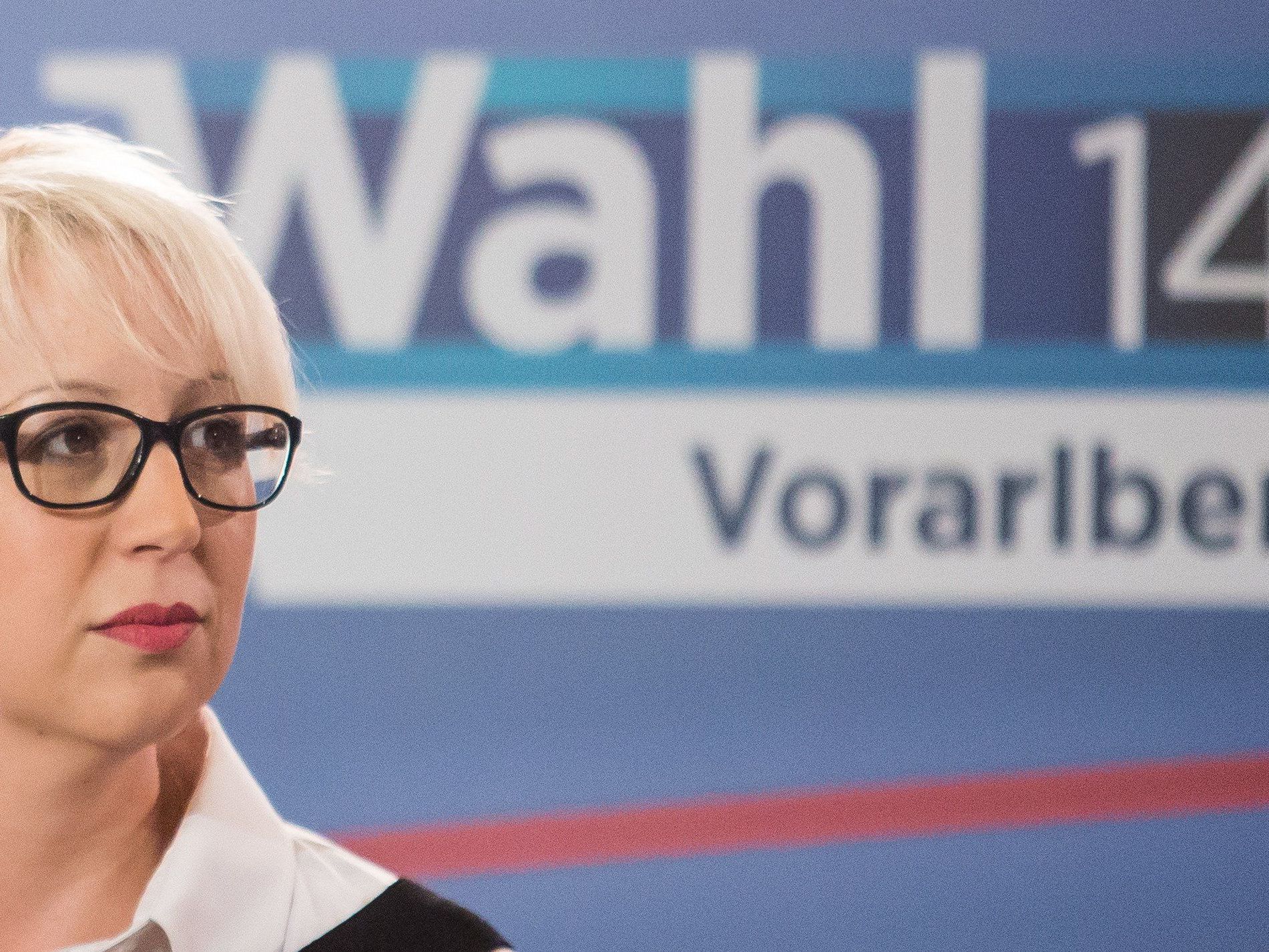 Auch Scheffknecht gestand ein, dass sie als Neueinsteigerin im Wahlkampf die "Regeln der Politik manchmal auch hart kennengelernt" habe. Auch Scheffknecht gestand ein, dass sie als Neueinsteigerin im Wahlkampf die "Regeln der Politik manchmal auch hart kennengelernt" habe.