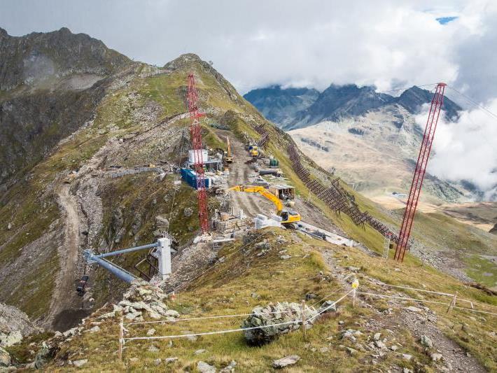 Spektakuläre Baustelle: Am Hochjoch entsteht derzeit Vorarlbergs größtes Liftprojekt, die neue Panoramabahn.