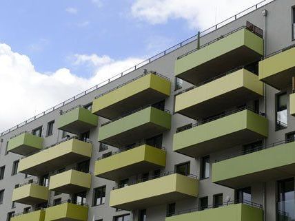 Aus dem Fenster einer Wohnung im ersten Stock stürzte am Donnerstag ein Zweijähriger. Aus dem Fenster einer Wohnung im ersten Stock stürzte am Donnerstag ein Zweijähriger.