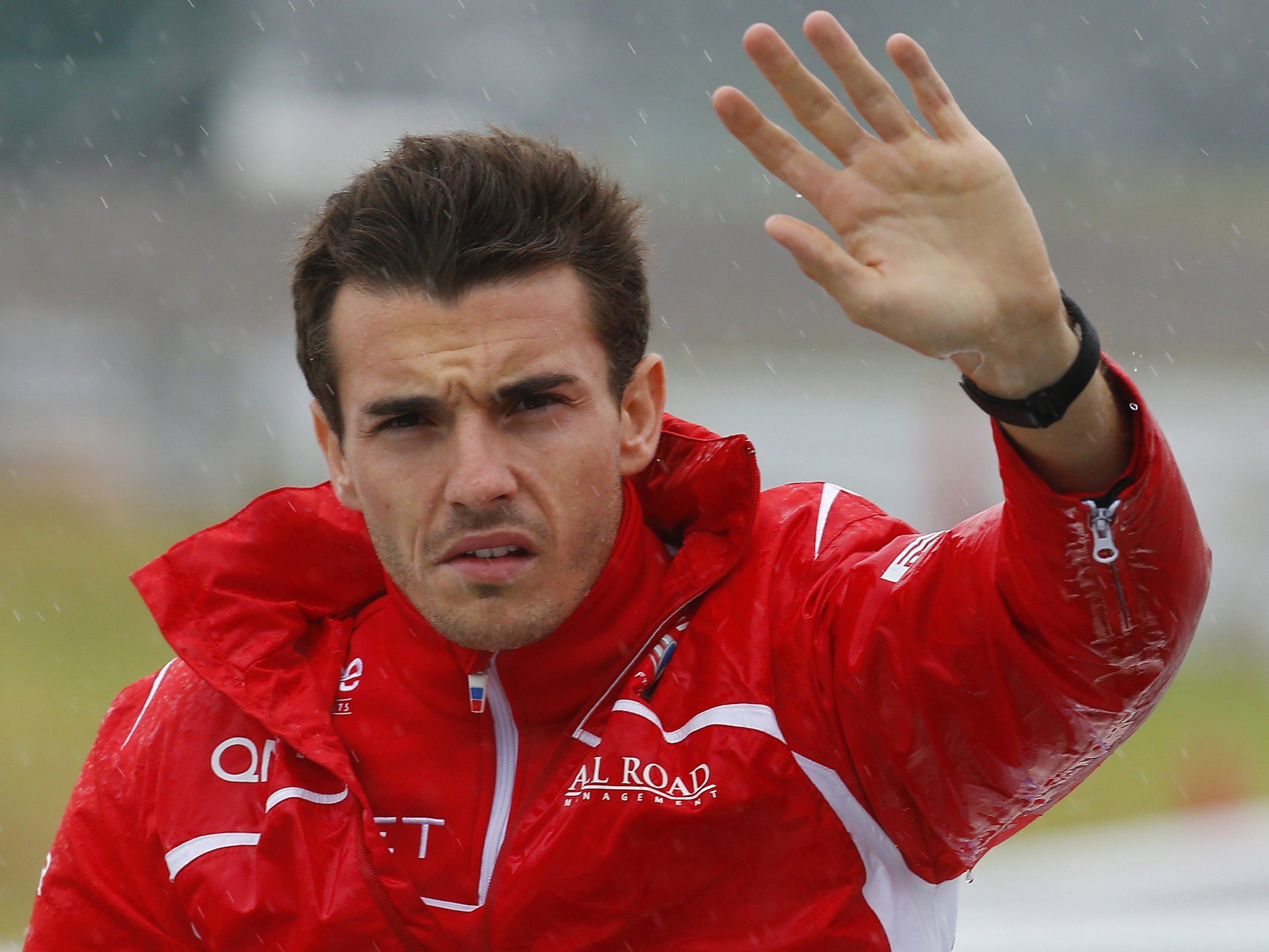 Schwer verletzter Franzose Jules Bianchi musste operiert werden. Schwer verletzter Franzose Jules Bianchi musste operiert werden.